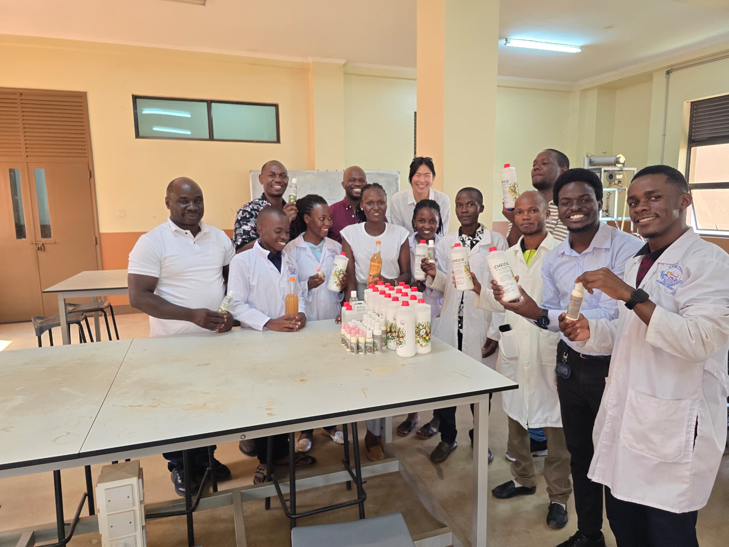 Chemistry students in lab